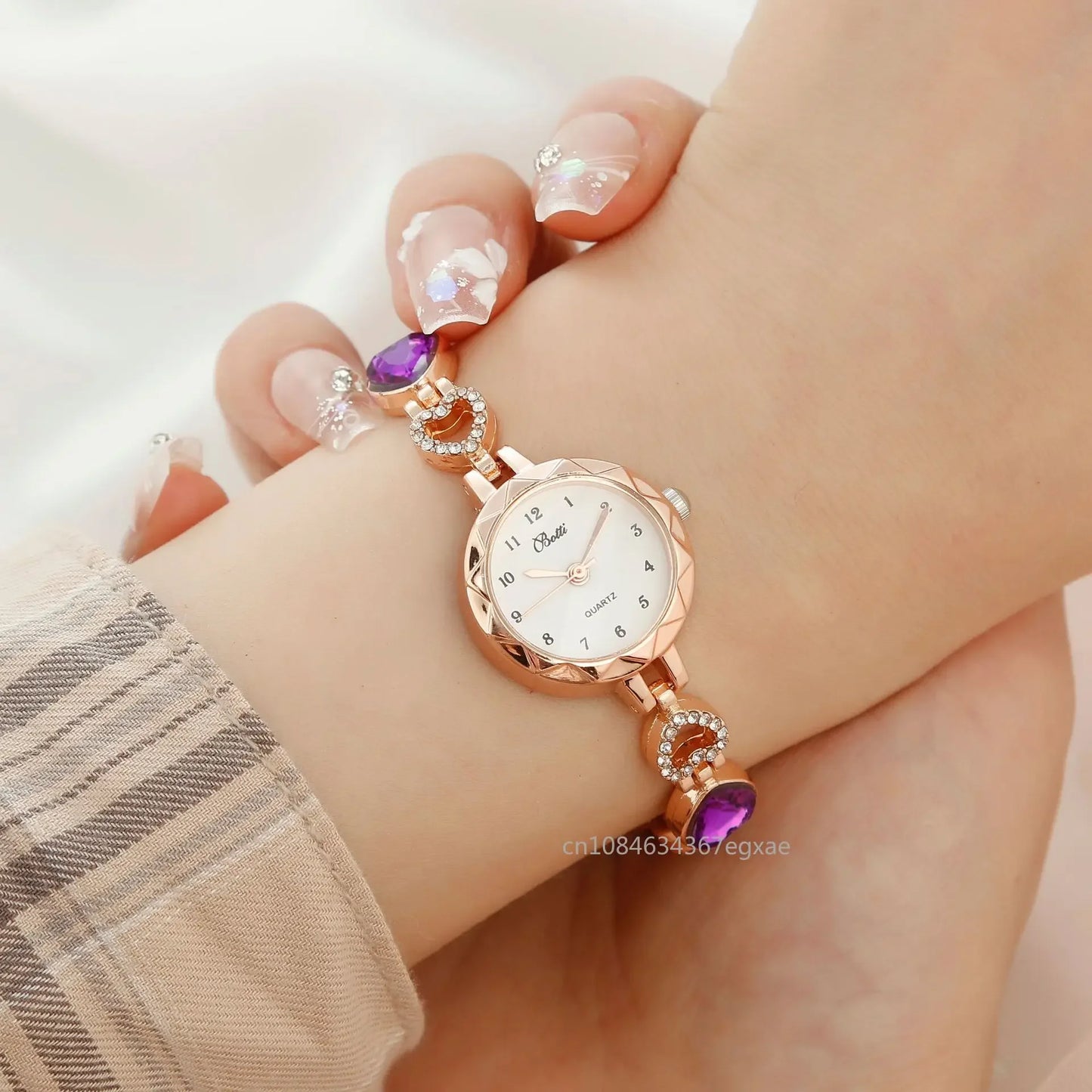 5pcs Fashion Luxury Watch for Women Watch 2024 Fashion Versatile Women's Love Watch Band Rhinestone Set Diamond Watches